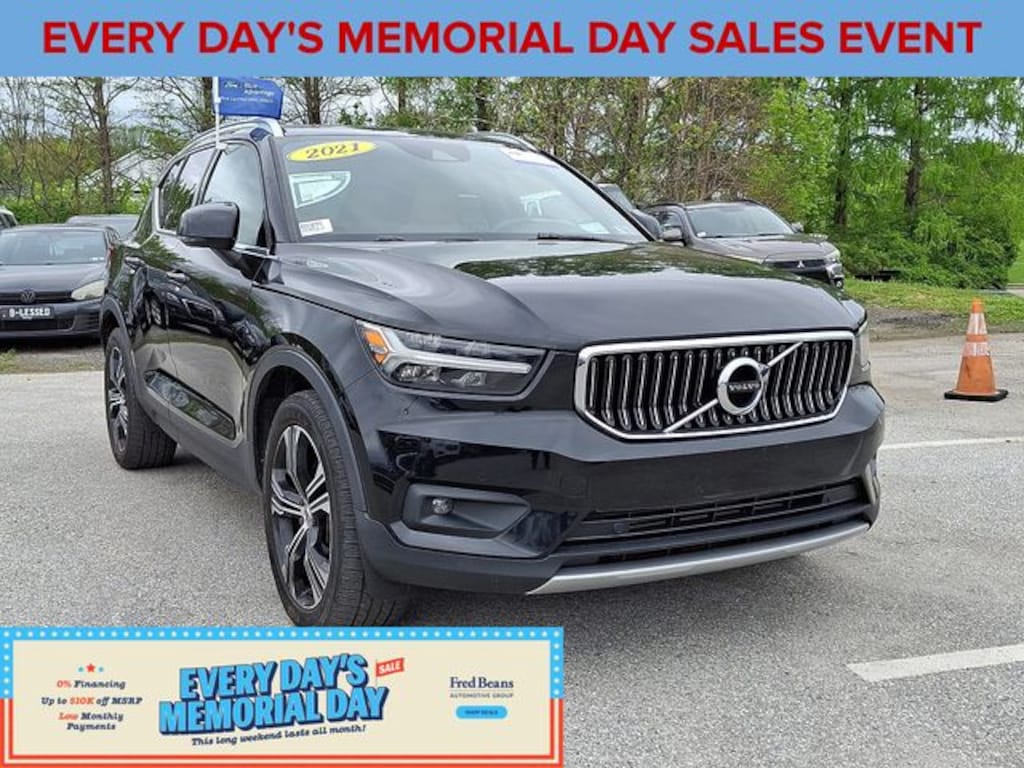 Certified 2021 Volvo XC40 T5 Inscription SUV