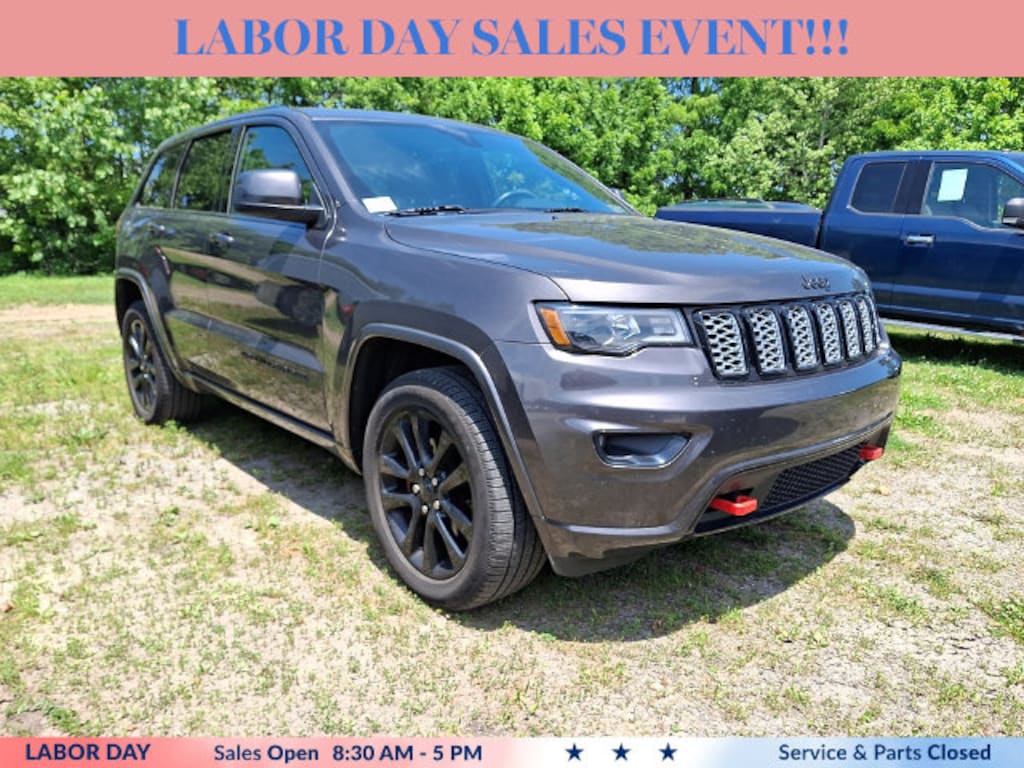 Used 2017 Jeep Grand Cherokee Altitude SUV