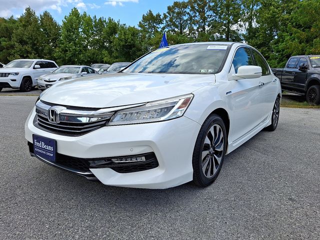 2017 Honda Accord Hybrid Touring photo 3