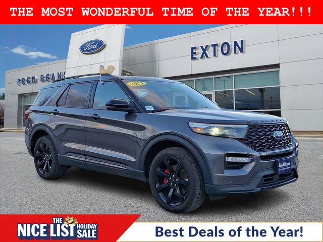 2023 Ford Explorer ST's photo