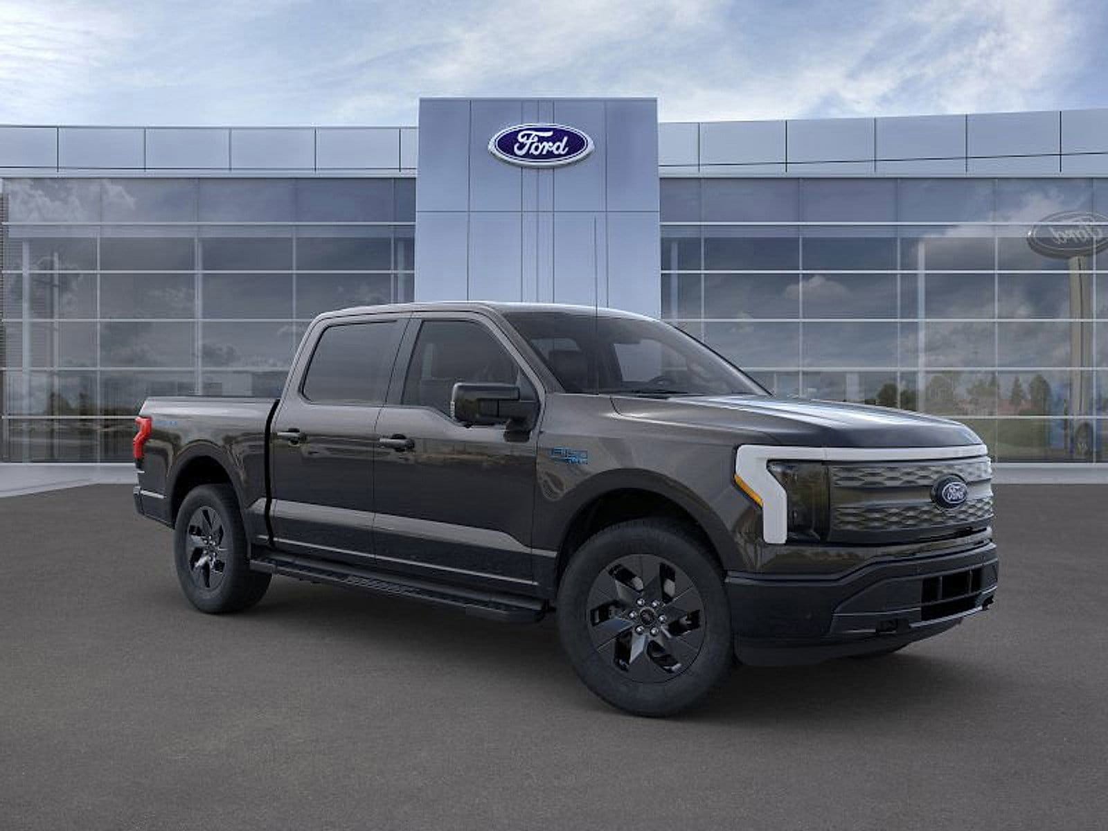 2025 Ford F-150 Lightning Lariat's photo