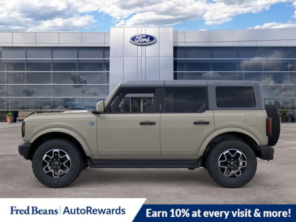 New 2026 Ford Bronco Outer Banks SUV