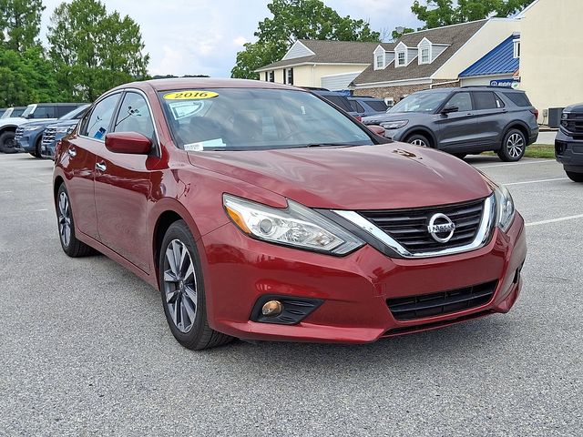 Used 2016 Nissan Altima SV with VIN 1N4AL3APXGC275141 for sale in Exton, PA