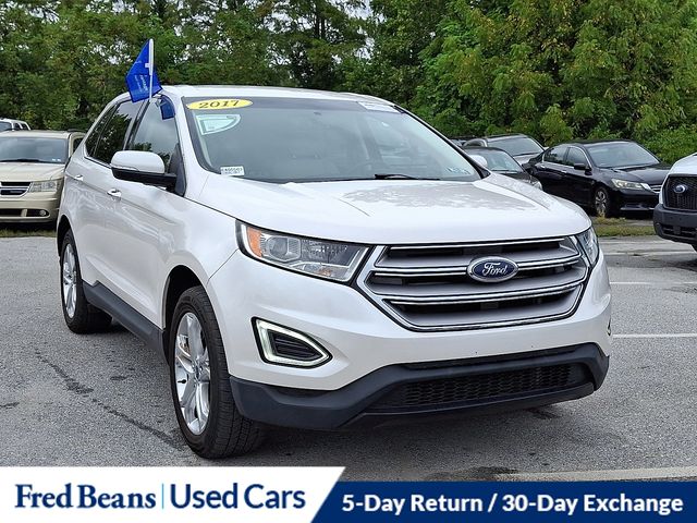 2017 Ford Edge Titanium photo 2