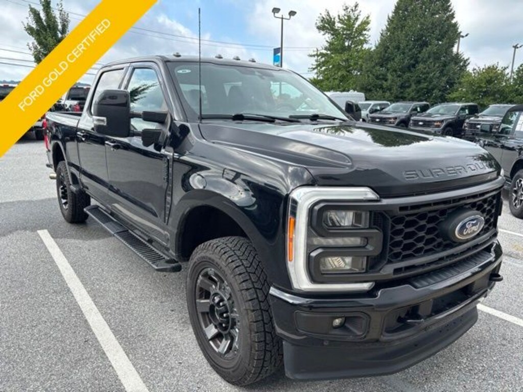 Certified 2023 Ford F-250SD Lariat Truck Crew Cab