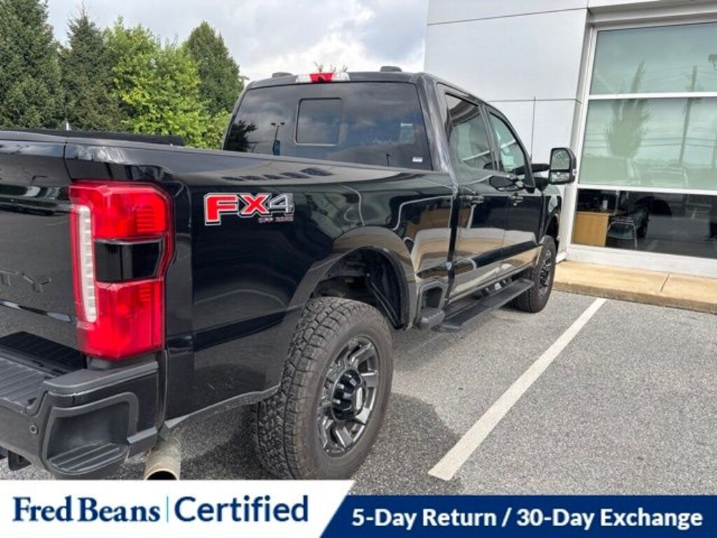 Certified 2023 Ford F-250SD Lariat Truck Crew Cab
