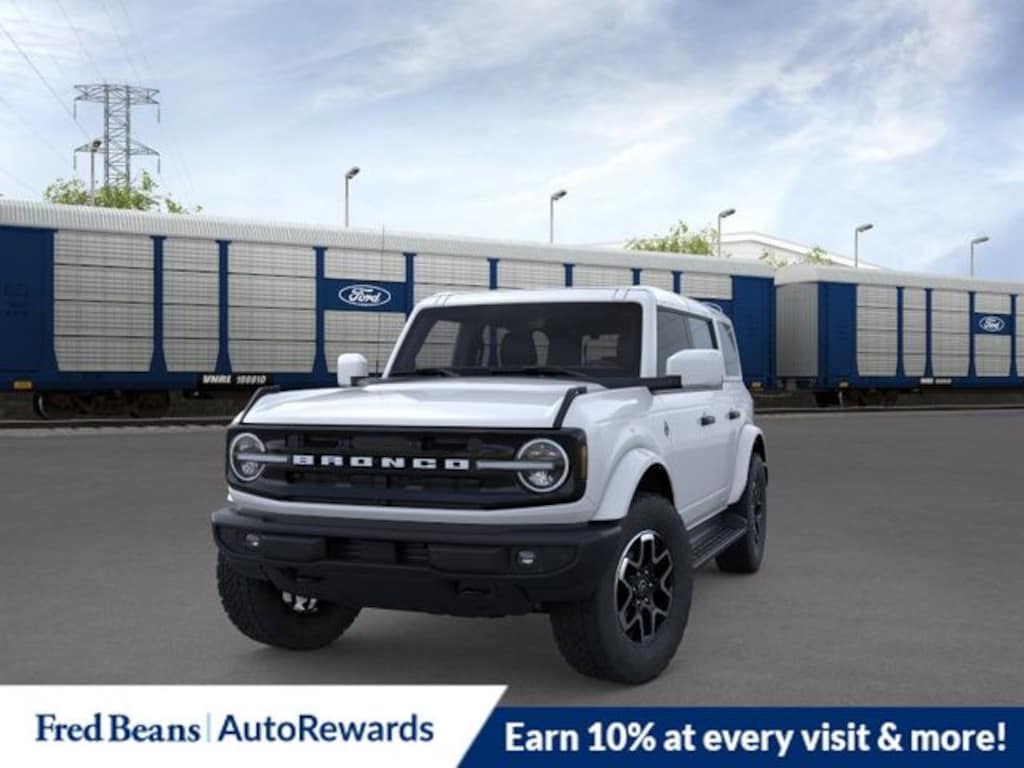 New 2026 Ford Bronco Outer Banks SUV