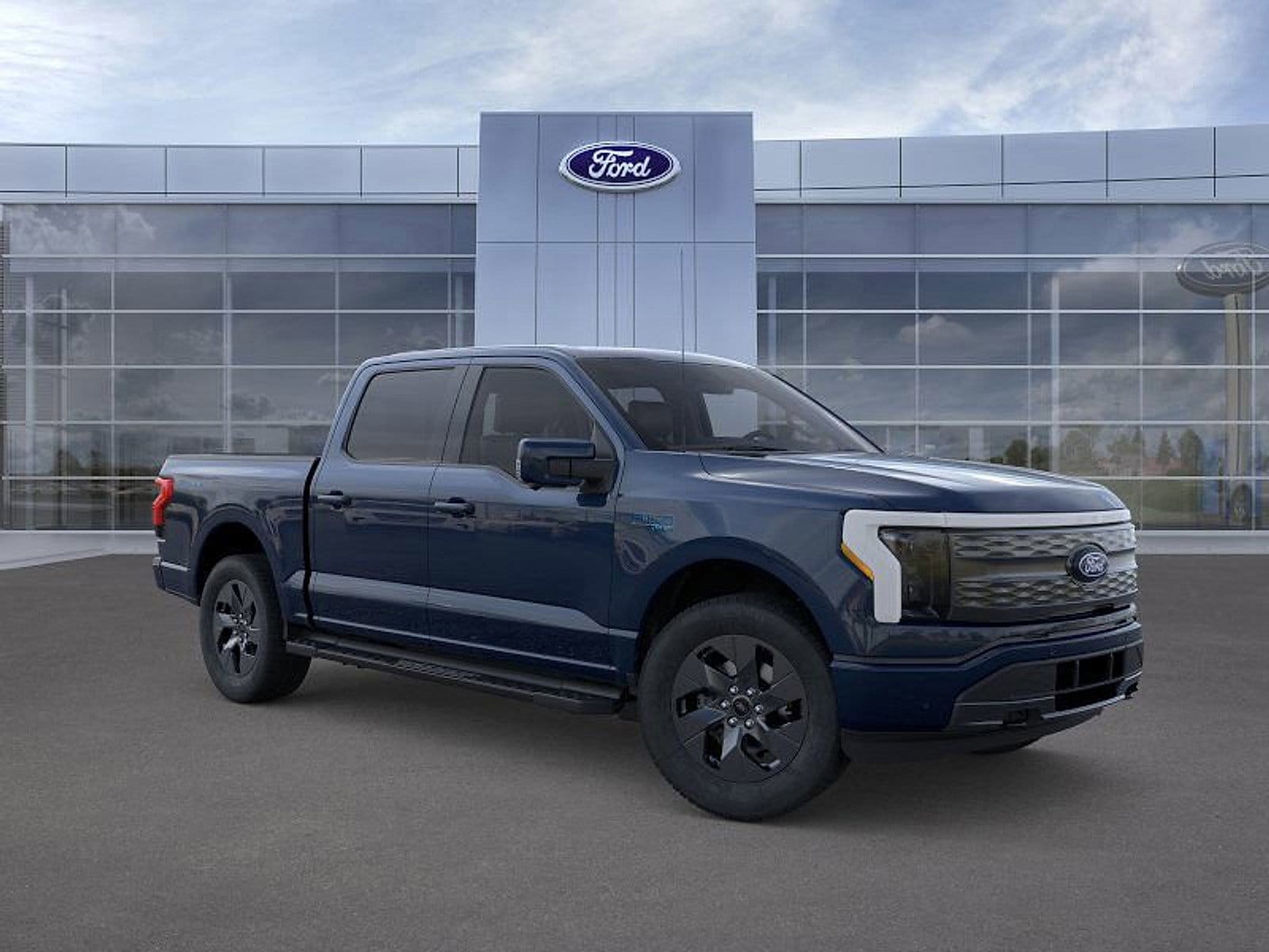 2025 Ford F-150 Lightning Lariat's photo