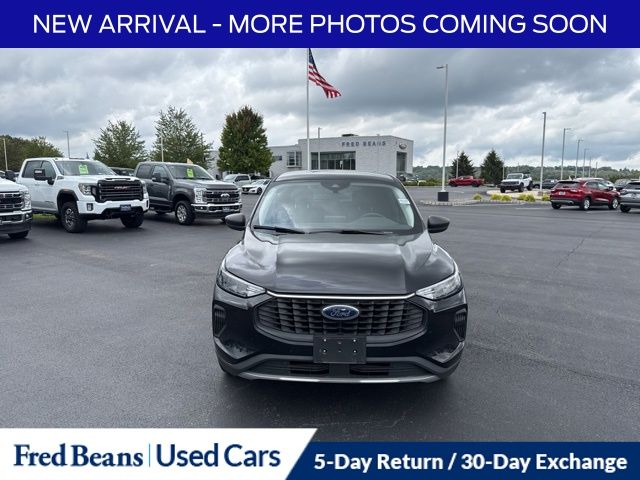 2024 Ford Escape Active photo 2