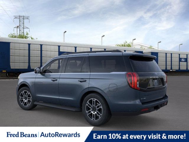 2025 Ford Expedition photo 3