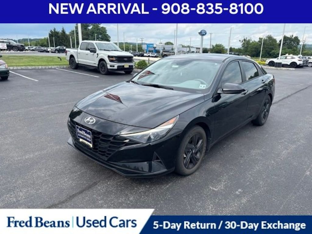 Used 2022 Hyundai Elantra SEL Sedan