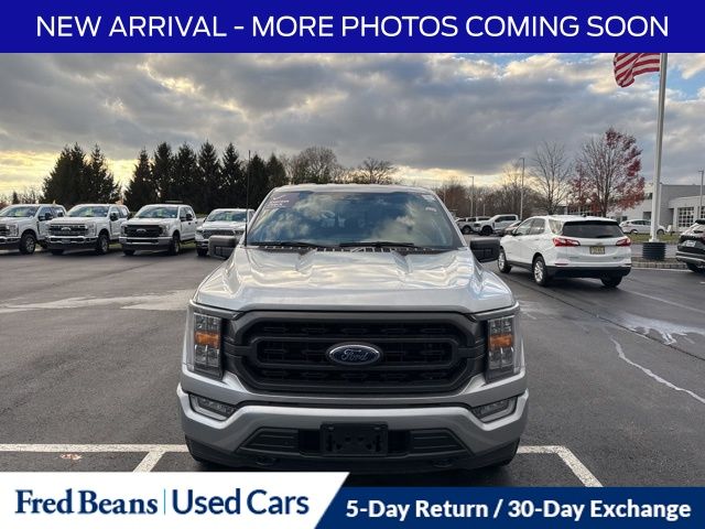 2023 Ford F-150 XLT photo 2