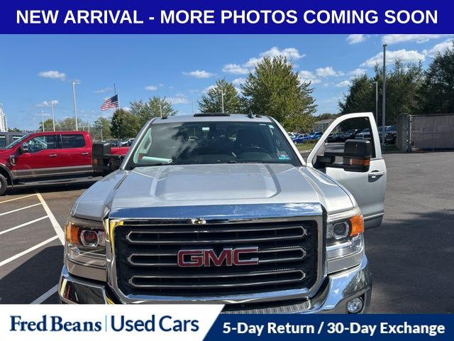 2015 Gmc Sierra SLE photo 2