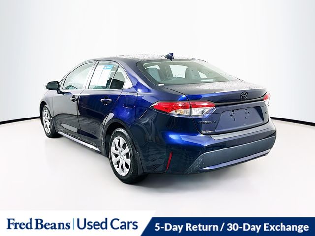 2022 Toyota Corolla LE photo 3