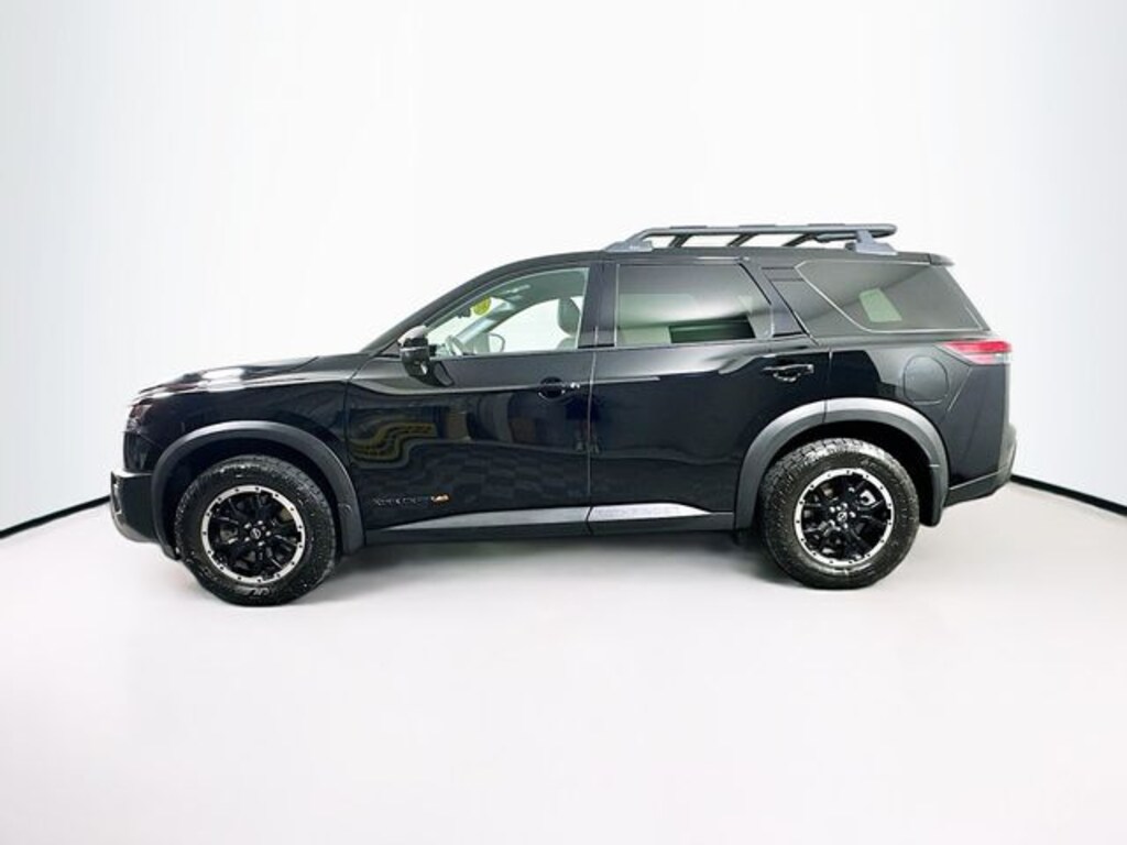 Used 2024 Nissan Pathfinder SUV