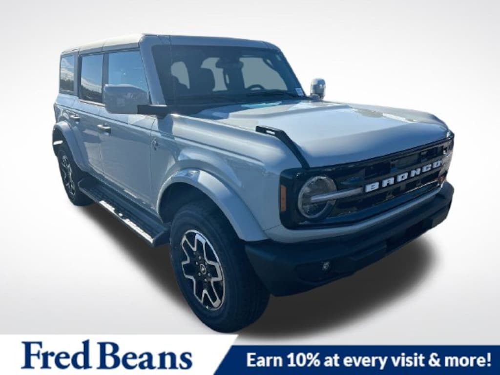 New 2026 Ford Bronco Outer Banks SUV
