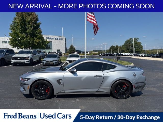 2024 Ford Mustang EcoBoost Premium photo 4