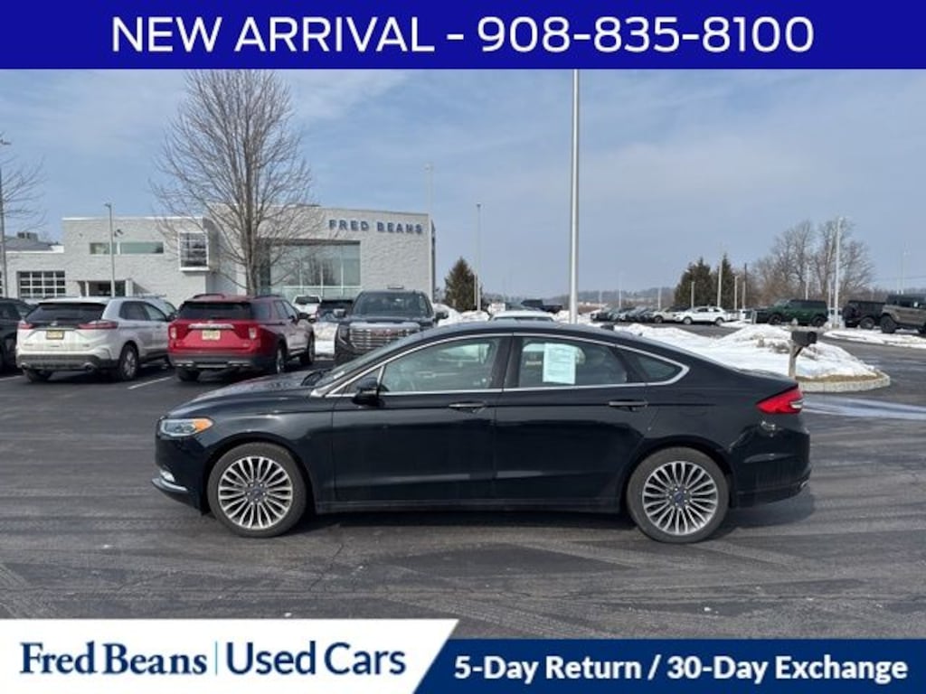 Used 2017 Ford Fusion SE Sedan
