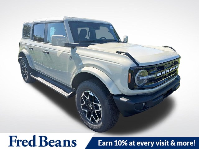 New 2026 Ford Bronco Outer Banks SUV