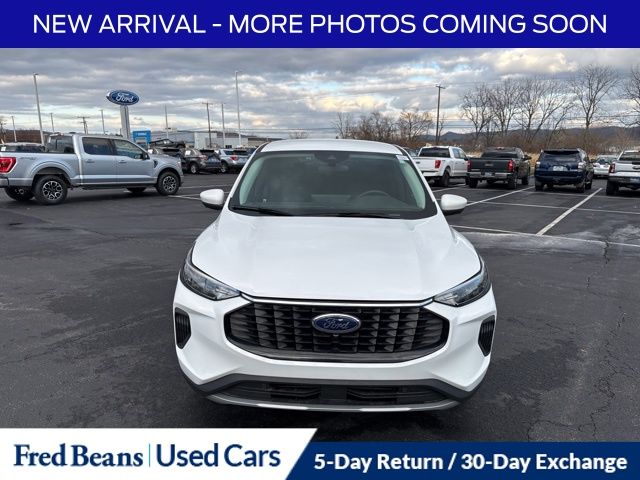 2023 Ford Escape Active photo 2