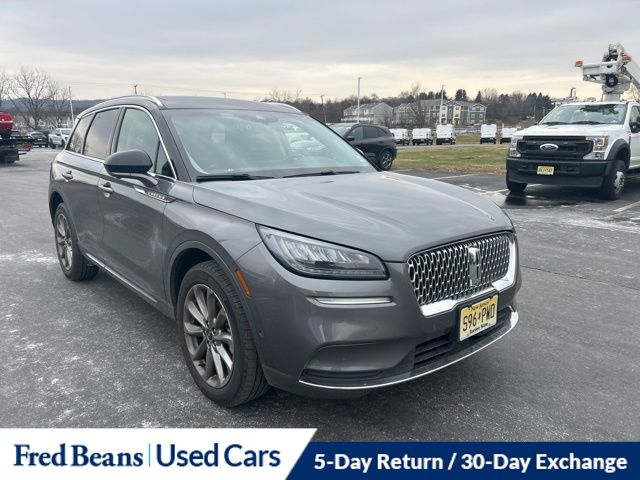 2022 Lincoln Corsair Base's photo