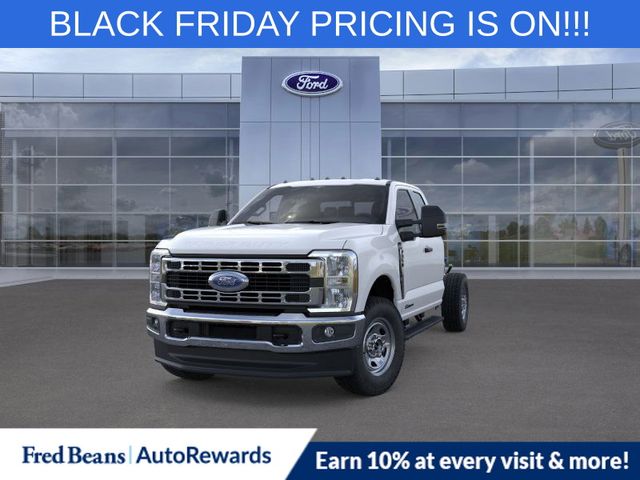 2026 Ford F-350 XL photo 2