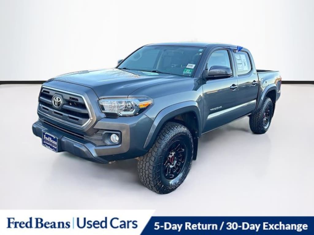 Certified 2017 Toyota Tacoma SR5 CREW CAB SHORT BED TRUCK