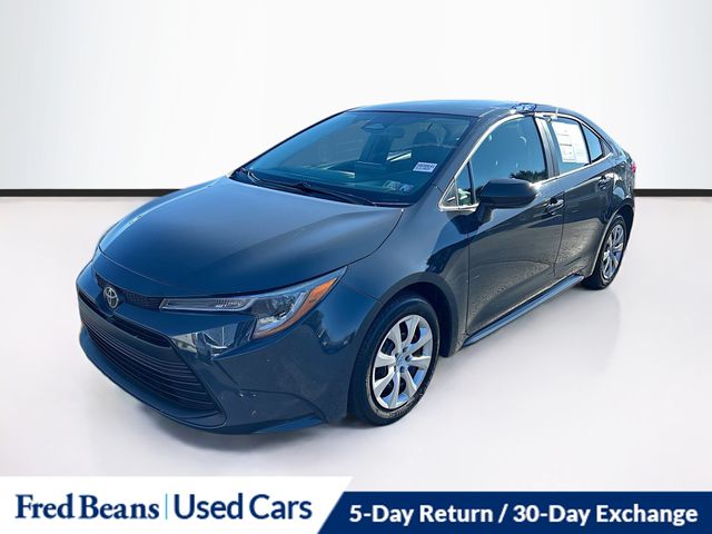 2024 Toyota Corolla LE photo 3