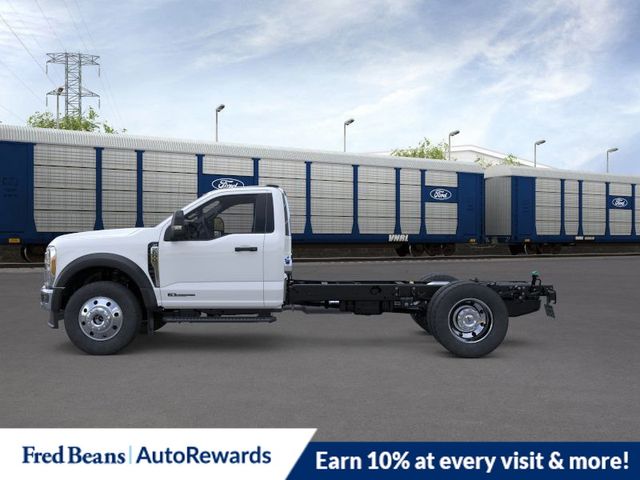 2026 Ford F-600 photo 2