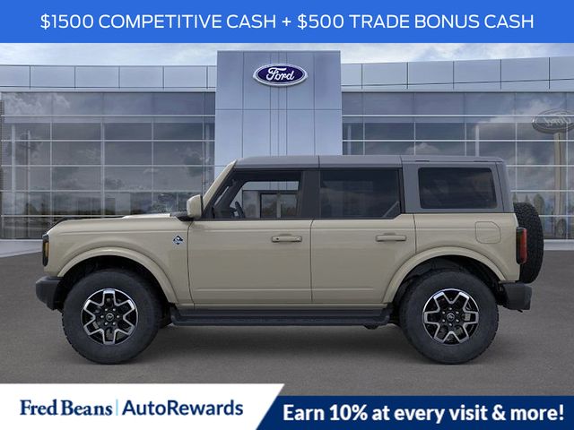 2025 Ford Bronco Outer Banks photo 3