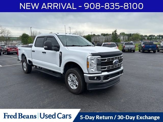 2025 Ford F-350 Crew Cab Truck 