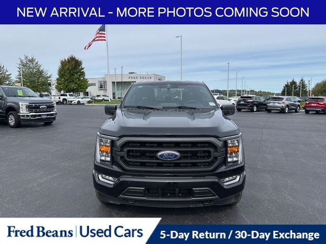 2023 Ford F-150 XLT photo 2