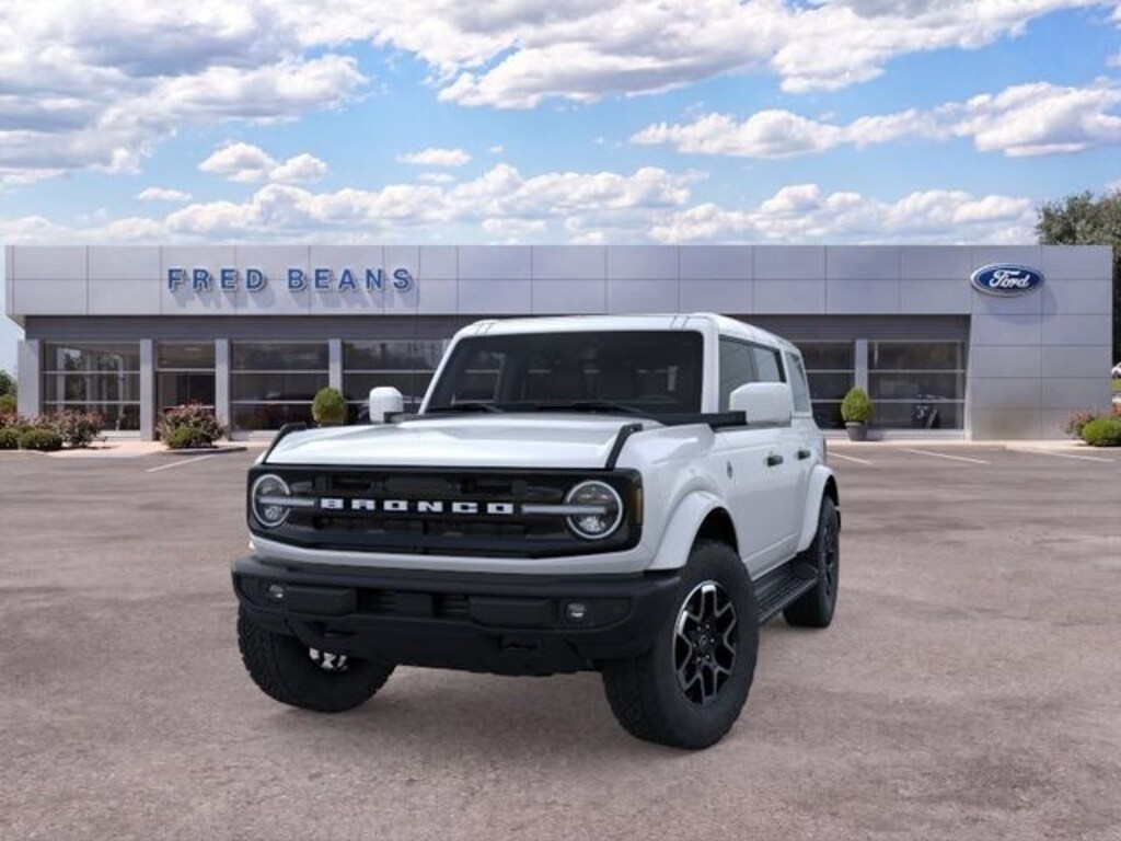 New 2026 Ford Bronco Outer Banks SUV