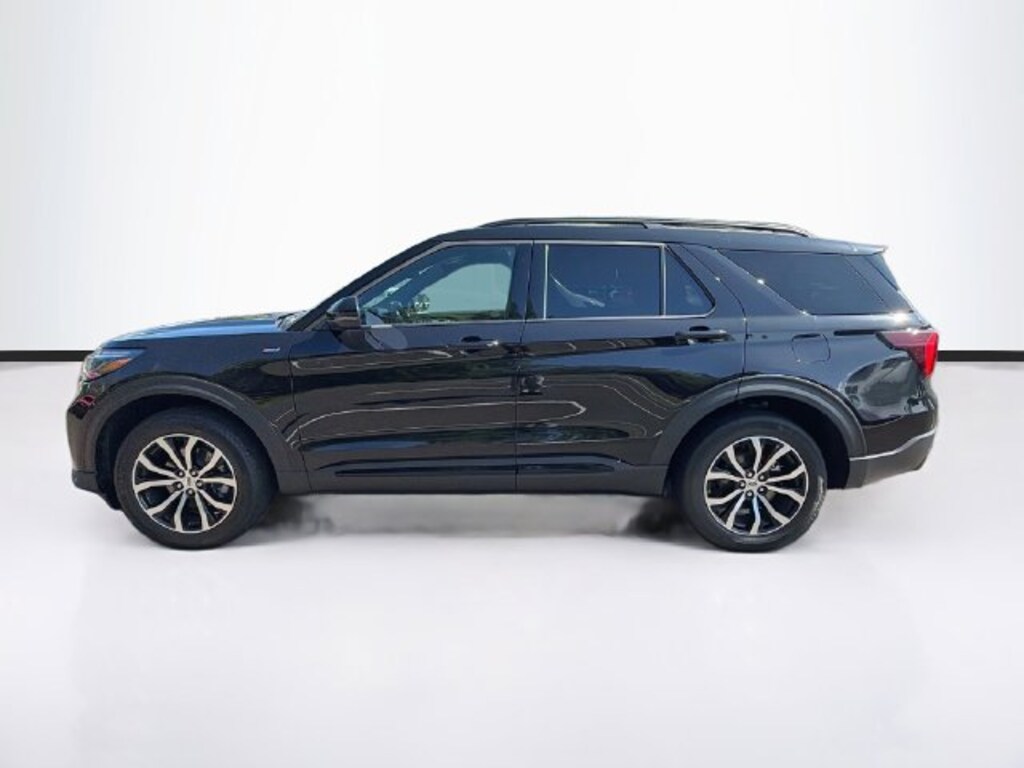 New 2026 Ford Explorer ST-Line