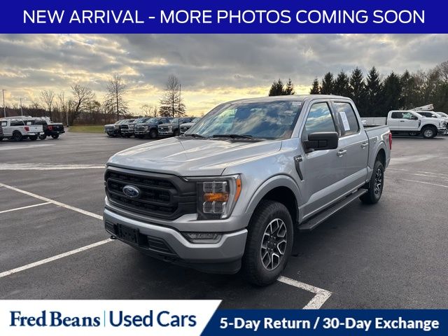 2023 Ford F-150 XLT photo 3