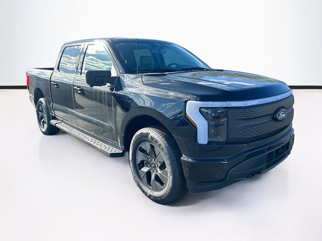 2025 Ford F-150 Lightning Flash's photo