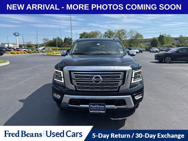 2021 Nissan Titan Platinum Reserve Crew Cab photo 2