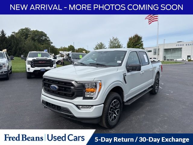 2023 Ford F-150 XLT photo 3