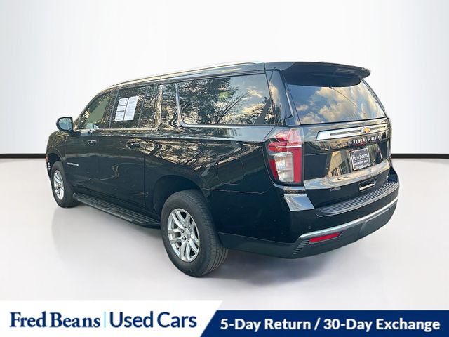 2021 Chevrolet Suburban LT photo 2