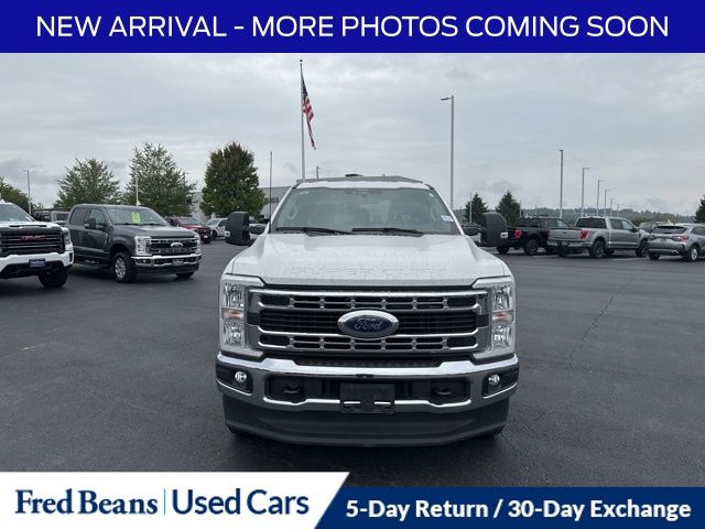2024 Ford F-250 XLT photo 2