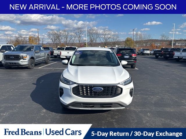 2023 Ford Escape Active photo 2