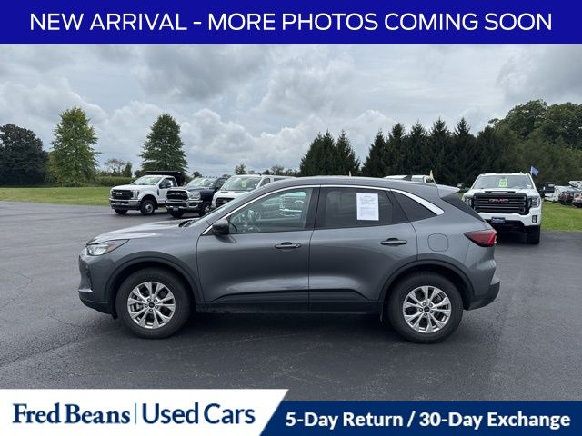 2024 Ford Escape Active photo 2