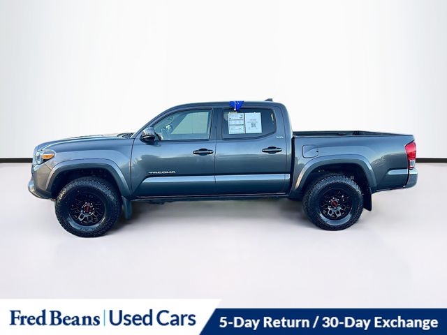 2017 Toyota Tacoma SR5 Short Bed photo 4
