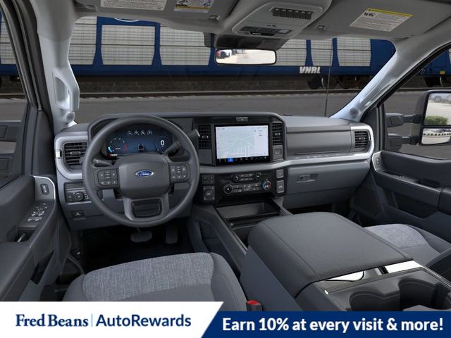 2026 Ford F-250 XLT photo 3