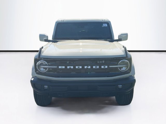New 2026 Ford Bronco Outer Banks SUV