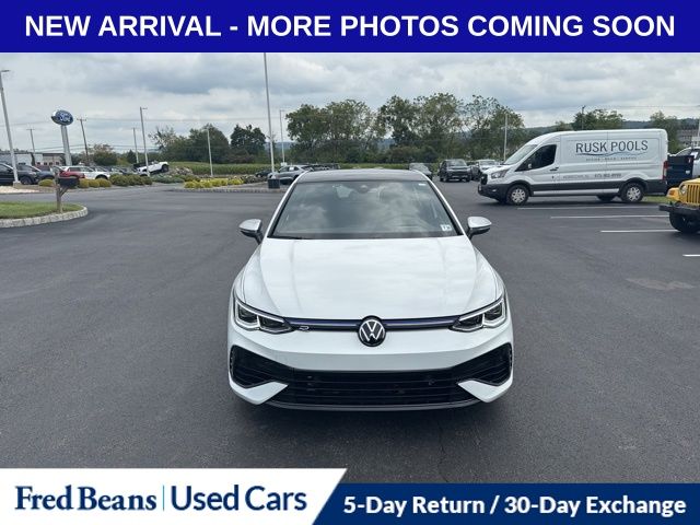 2024 Volkswagen Golf R photo 2