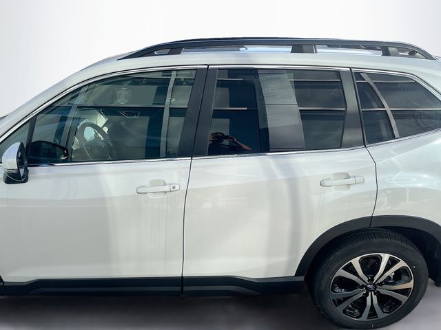 2024 Subaru Forester Limited photo 2