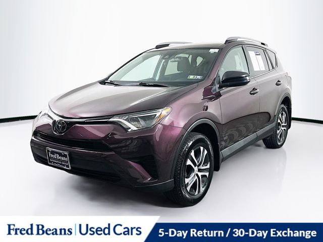 2017 Toyota RAV4 LE photo 2