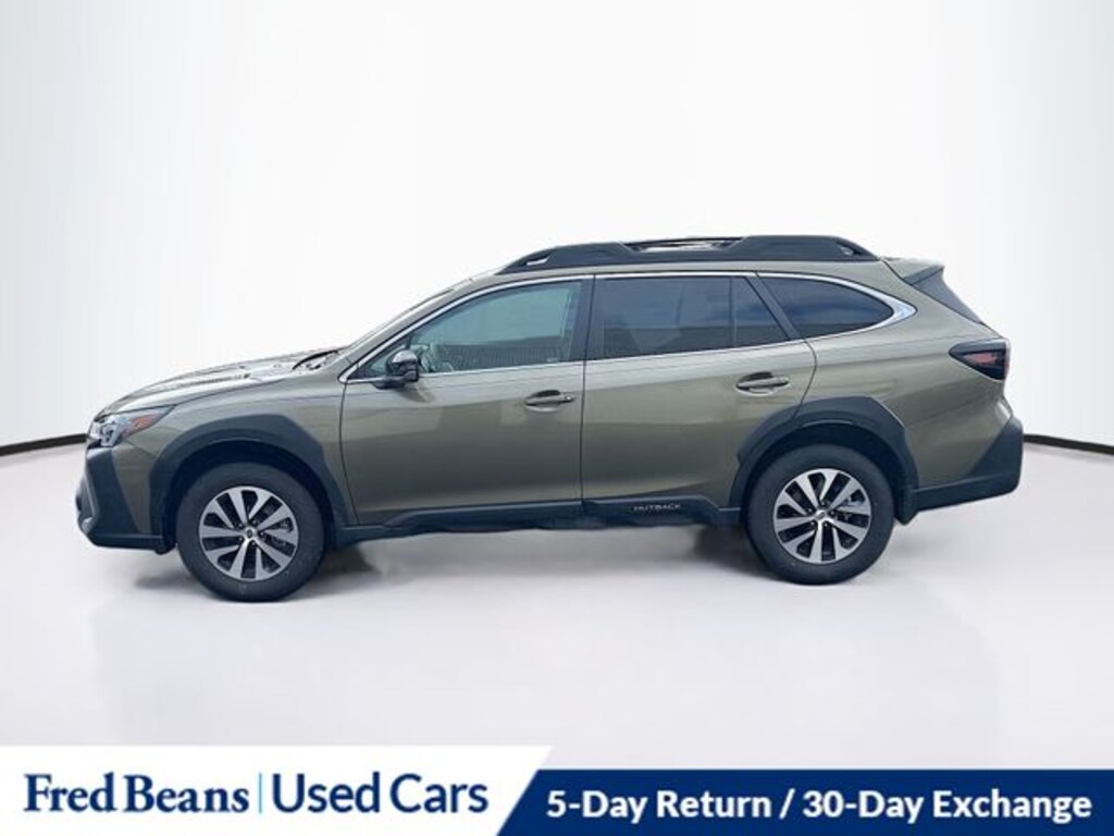 Used 2025 Subaru Outback Premium SUV
