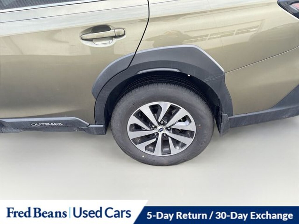 Used 2025 Subaru Outback Premium SUV